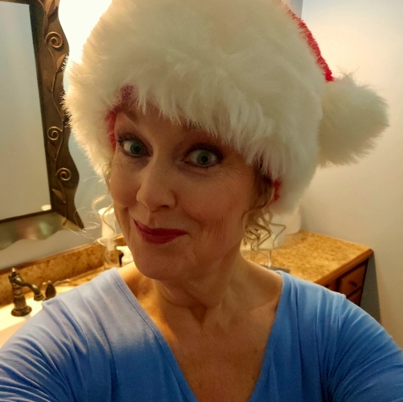 Meet your Posher, Ruby - Picture 1 of 1